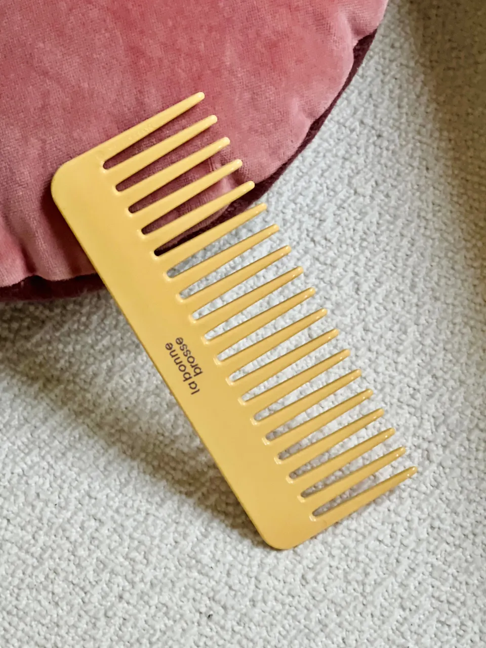 La Bonne Brosse Le Peigne Large Démêlant en Acétate Jaune safran