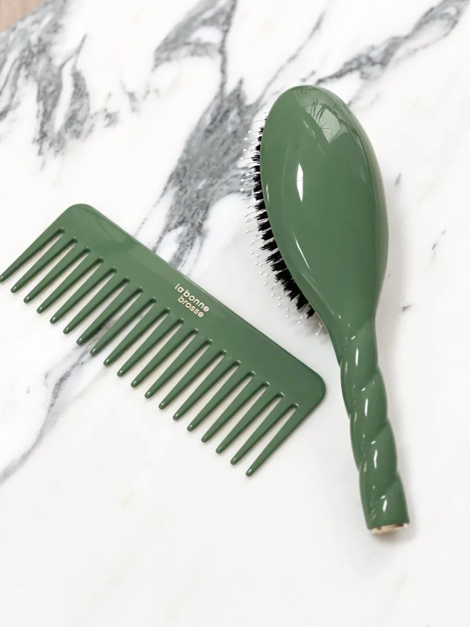 La Bonne Brosse Le Peigne Large Démêlant en Acétate Vert Amande