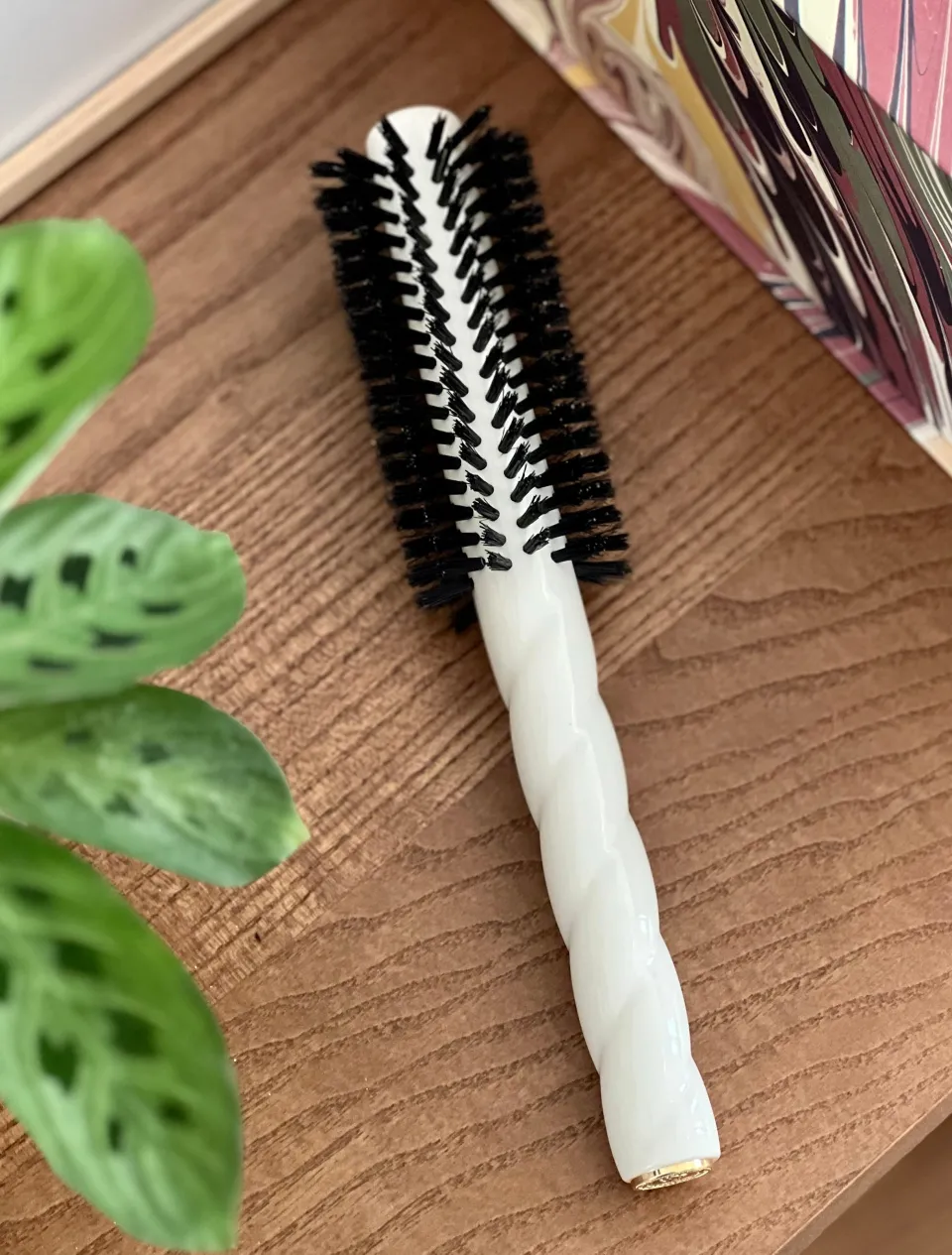 La Bonne Brosse N.05 La Brosse Ronde VOLUME & STYLE Blanc Crème