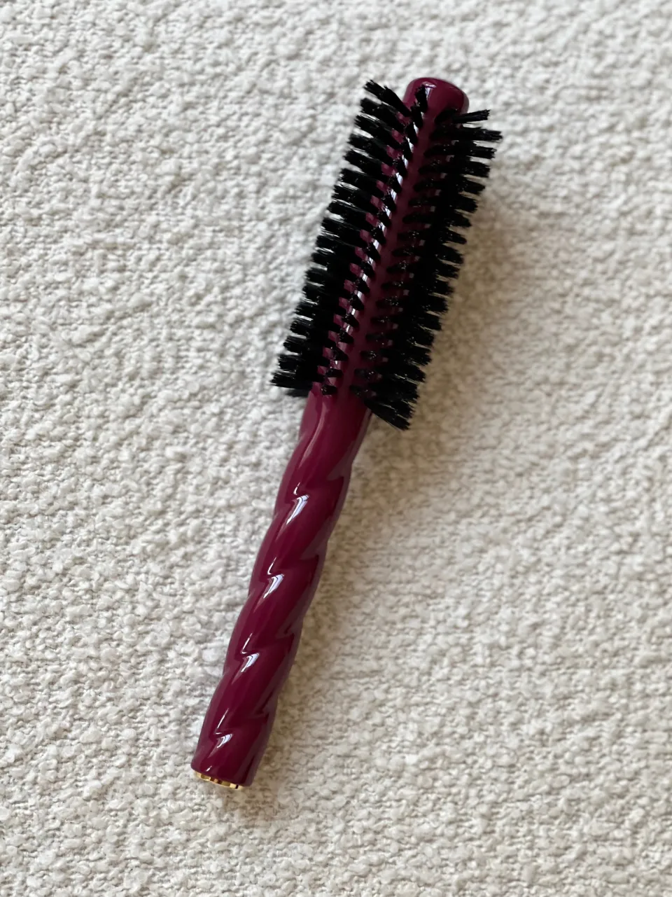 La Bonne Brosse N.05 La Brosse Ronde VOLUME & STYLE Rouge Cerise