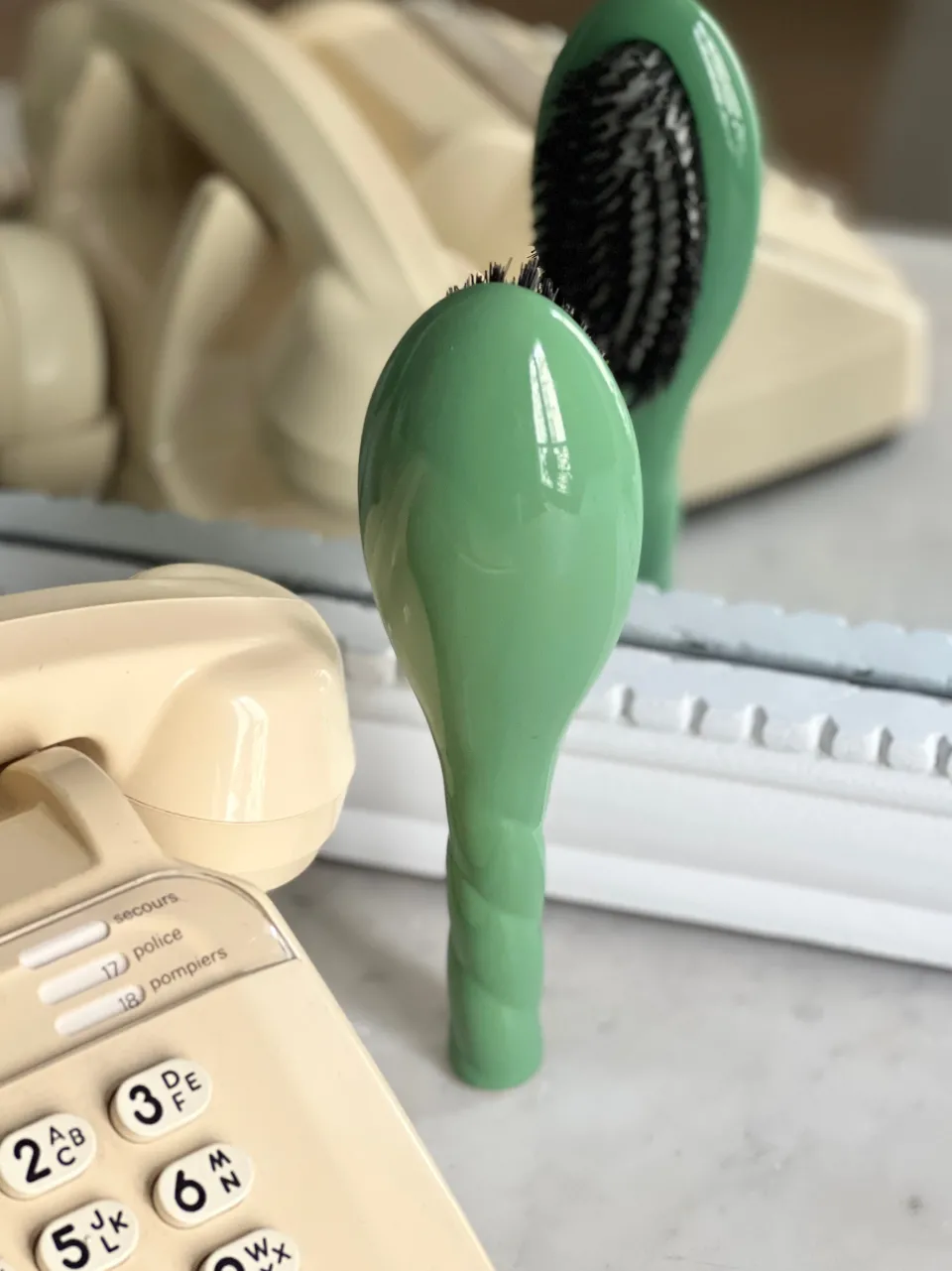 La Bonne Brosse N.01 La Petite Brosse Brillance & Soin L’UNIVERSELLE Vert Amande